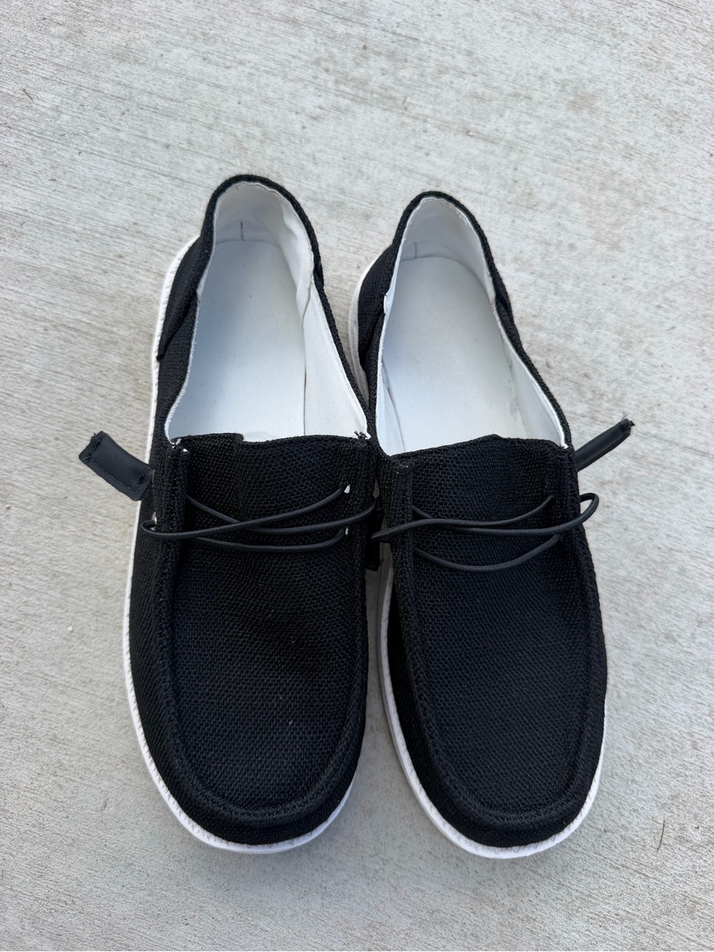 Black Casual Slip-On Canvas Shoes